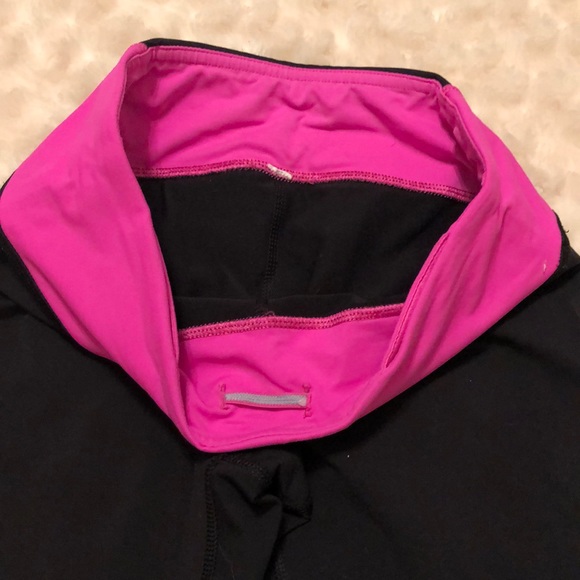LuLuLemon • Workout Capris - Picture 2 of 5